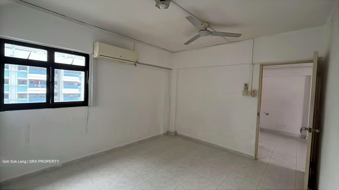 Blk 323 Ang Mo Kio 31 (Ang Mo Kio), HDB 2 Rooms #571810181